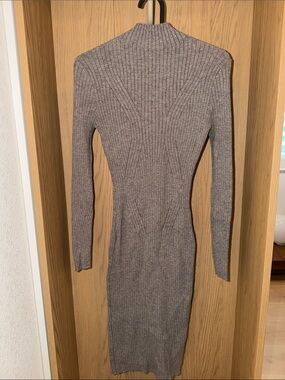 Ribbed Long Sleeve Bodycon Dress in Gray